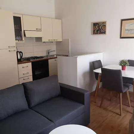 Borik Apartman Zára